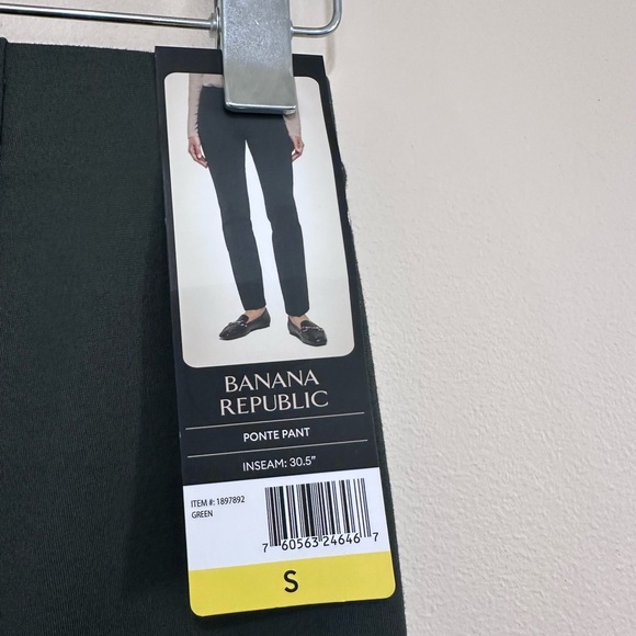 Banana Republic Dark Green ponte Straight Leg Pants. Size small. NWT - Picture 9 of 10